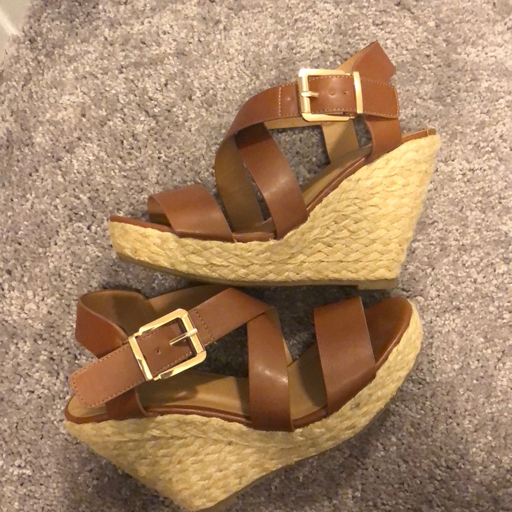 Brown Wedges